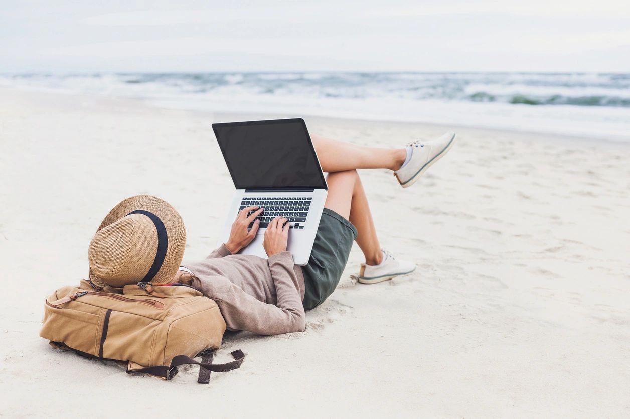 how to start a tour company blog